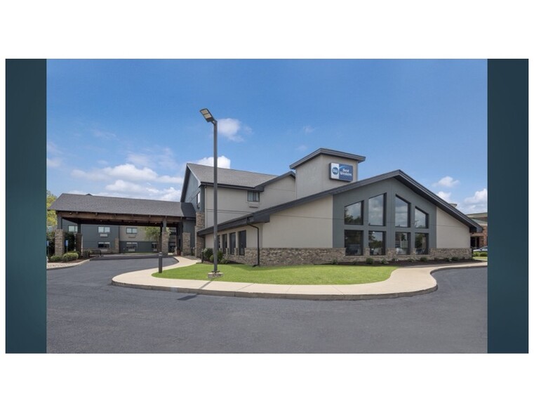 2902 E DuPont Rd, Fort Wayne, IN for sale - Building Photo - Image 1 of 5