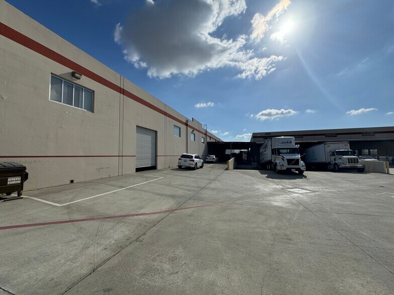 9906 Gidley St, El Monte, CA for lease - Building Photo - Image 3 of 6