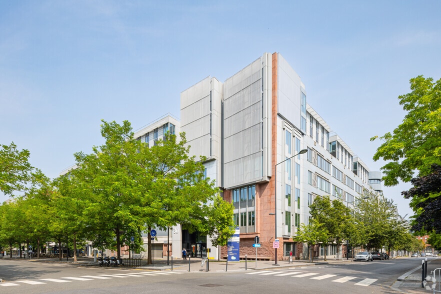 30 Avenue Des Fruitiers, Saint-Denis for lease - Building Photo - Image 2 of 4