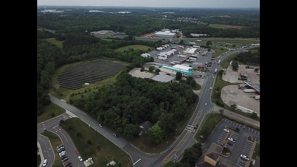 908 Jimmie Kerr Rd, Haw River, NC for sale - Building Photo - Image 3 of 14