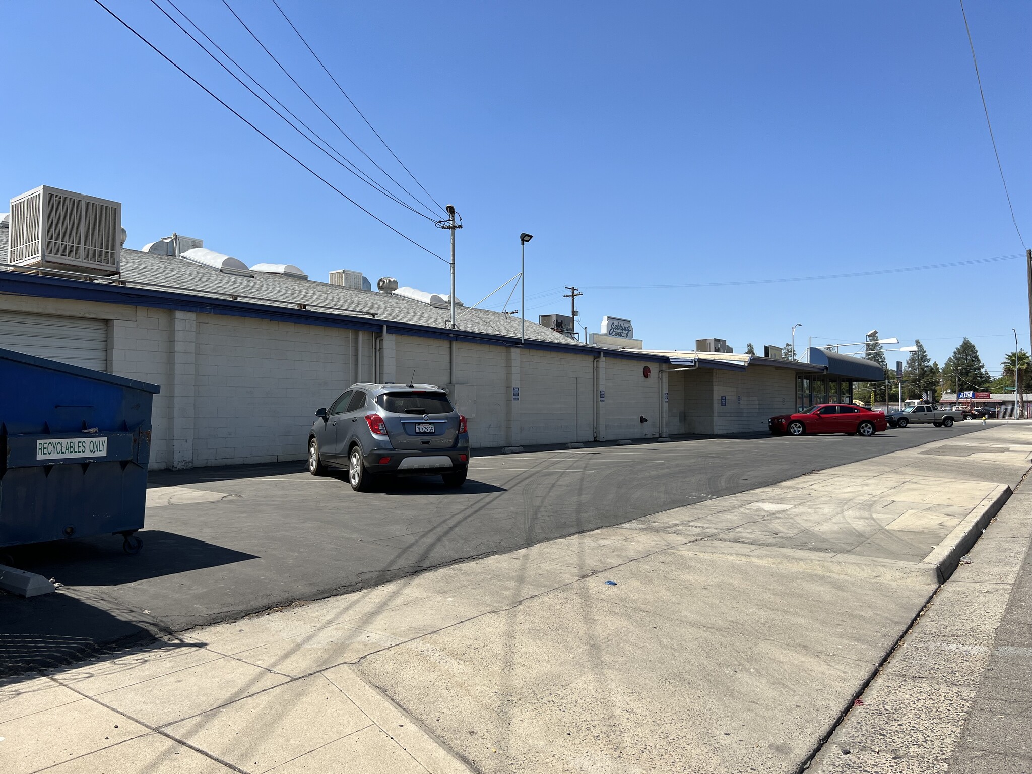 1744 N Blackstone Ave, Fresno, CA 93703 - Retail for Lease | LoopNet