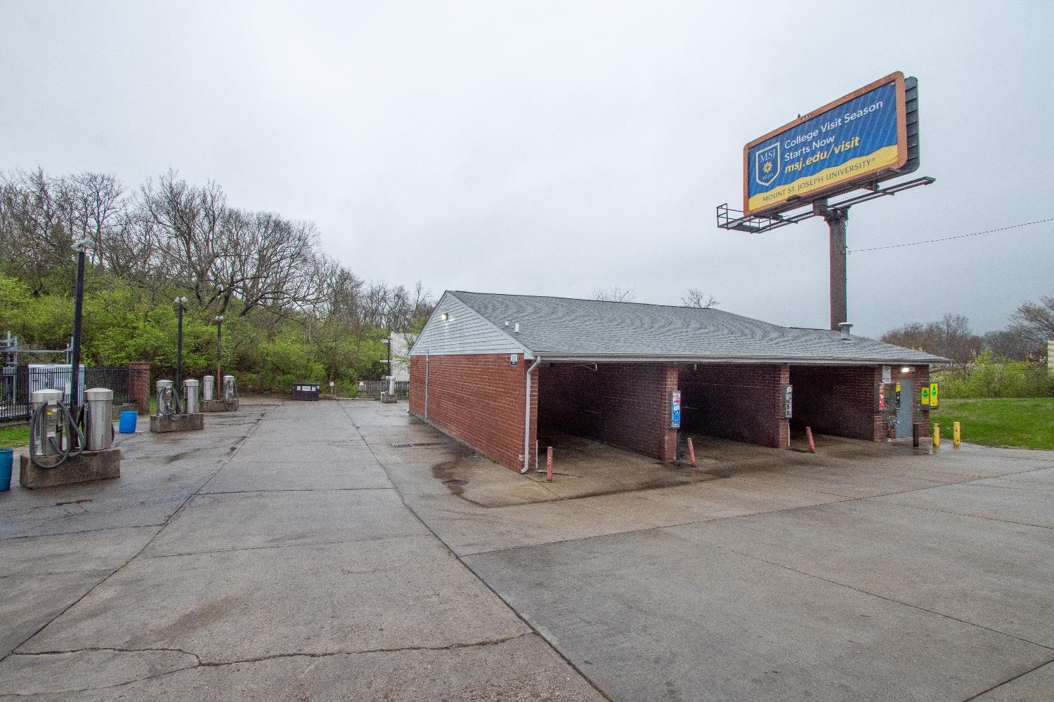 5523 Colerain Ave, Cincinnati, OH 45239