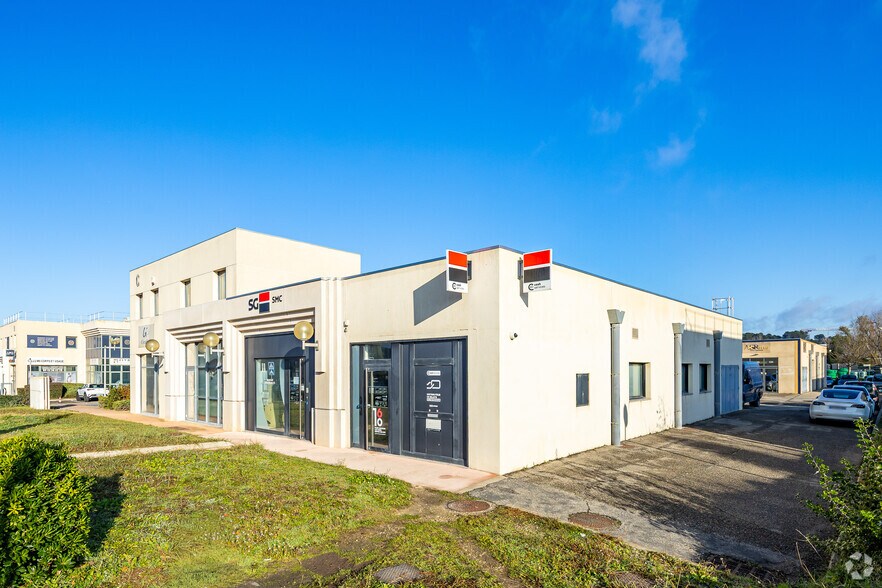 415 Rue Claude Nicolas Ledoux, Aix-en-Provence for lease - Primary Photo - Image 2 of 2