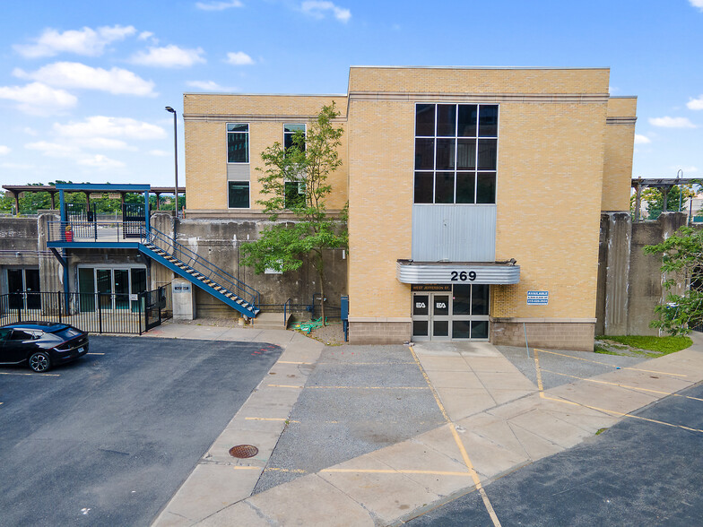 269 W Jefferson St, Syracuse, NY for lease - Building Photo - Image 3 of 24