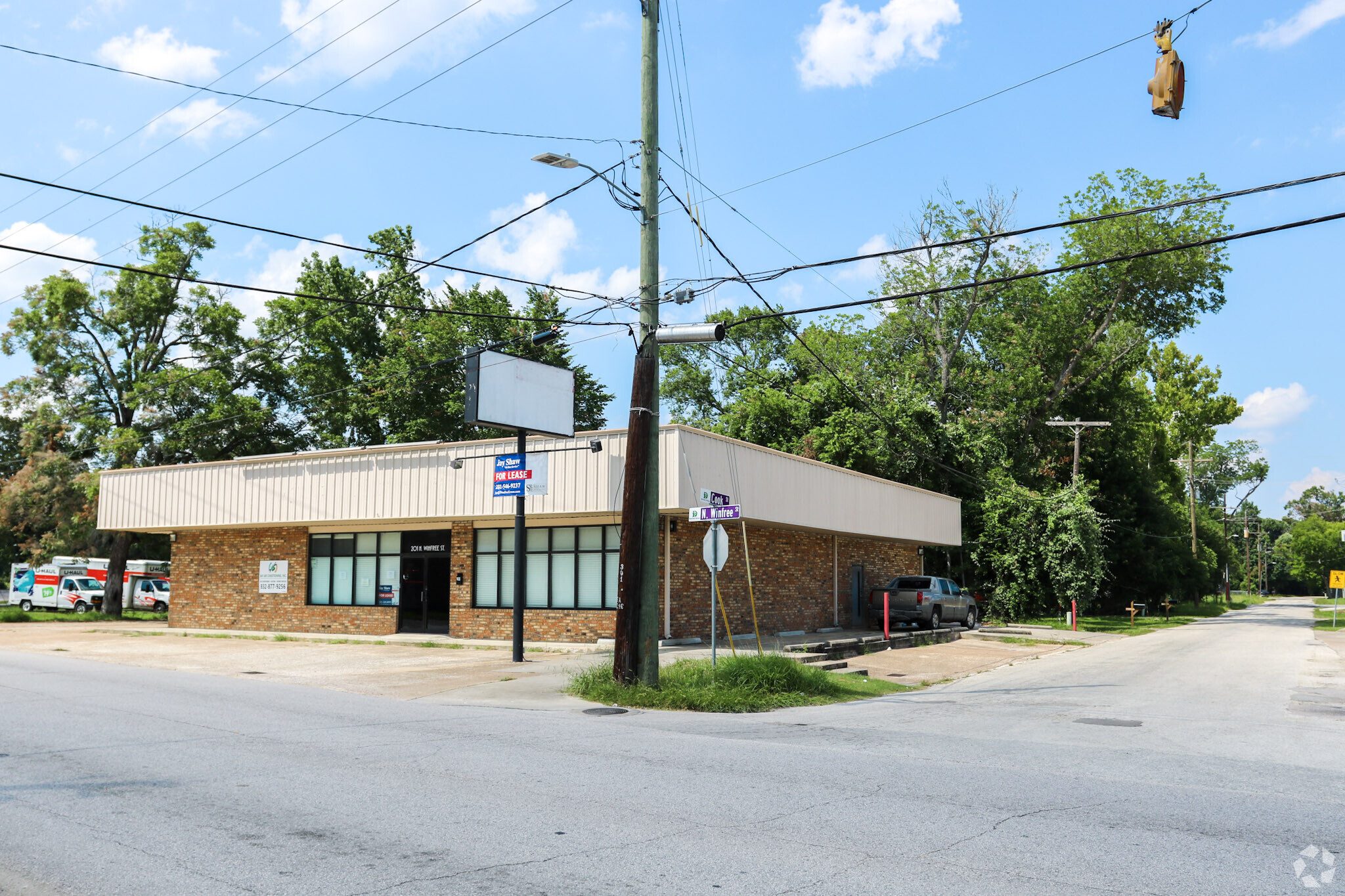 201 N Winfree St, Dayton, TX for lease Building Photo- Image 1 of 27