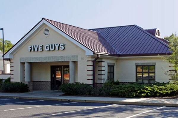 712 SE Maynard Rd, Cary, NC for sale Building Photo- Image 1 of 1