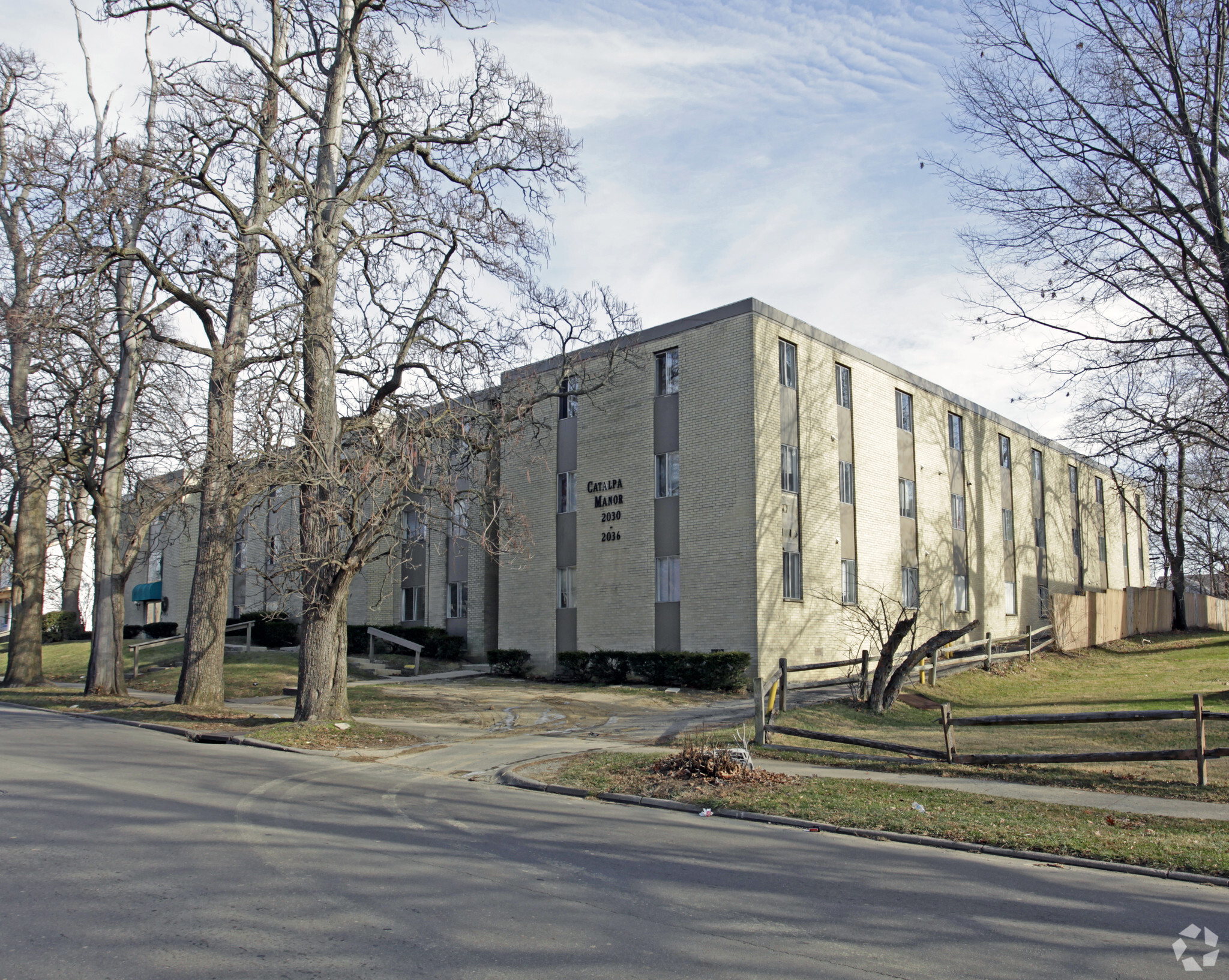 2030-2036 Catalpa Dr, Dayton, OH for sale Primary Photo- Image 1 of 12