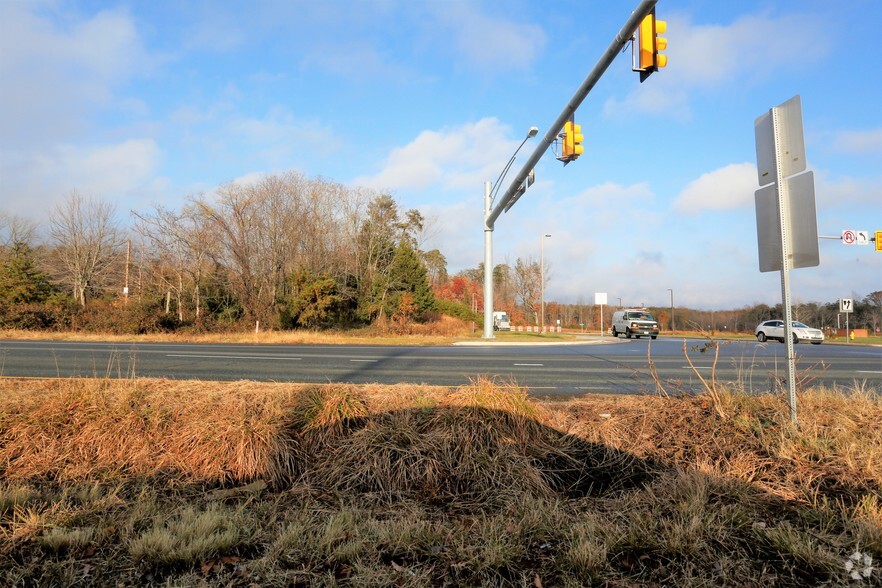 1268 Warrenton Rd, Stafford, VA for lease - Primary Photo - Image 1 of 2