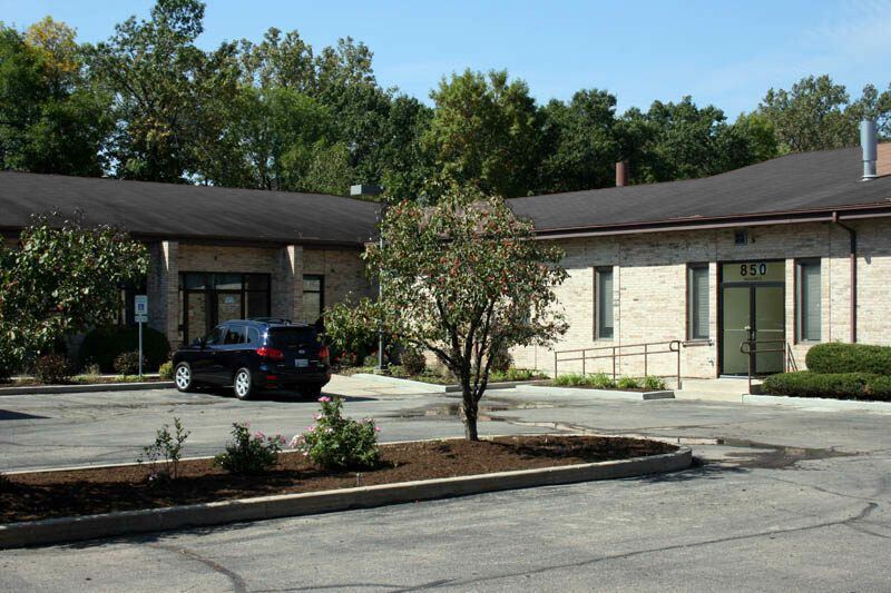 850 W Bartlett Rd, Bartlett, IL 60103