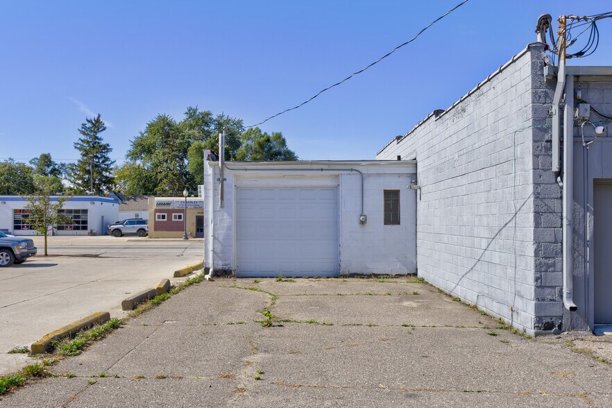 24350 John R Rd, Hazel Park, MI for sale - Building Photo - Image 3 of 14