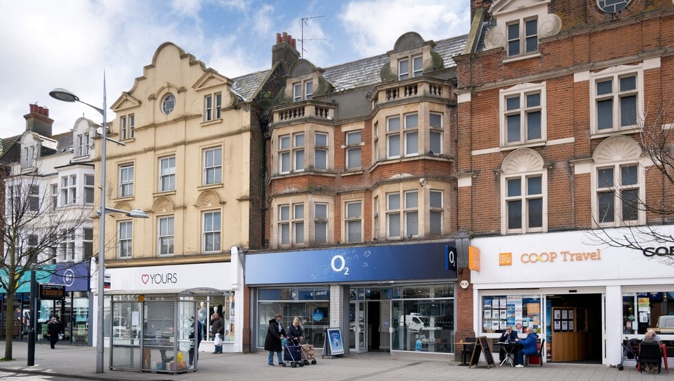 69-71 Pier Av, Clacton On Sea for sale - Primary Photo - Image 1 of 1