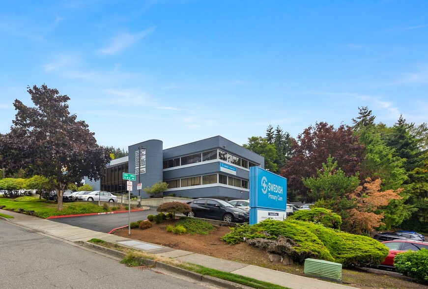 12917 SE 38th St, Bellevue, WA for lease - Building Photo - Image 1 of 4