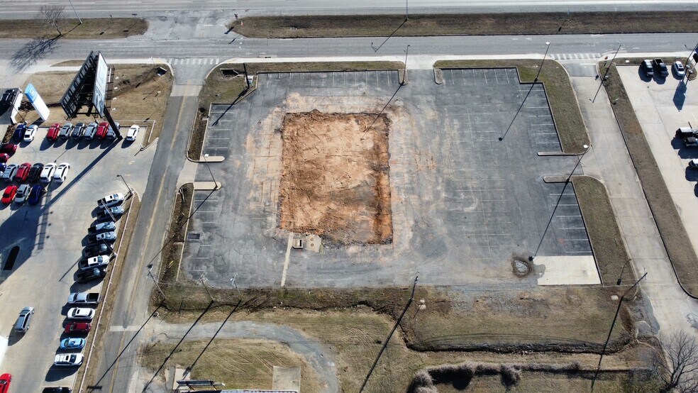 204 W Shawnee St, Muskogee, OK for sale - Building Photo - Image 1 of 3