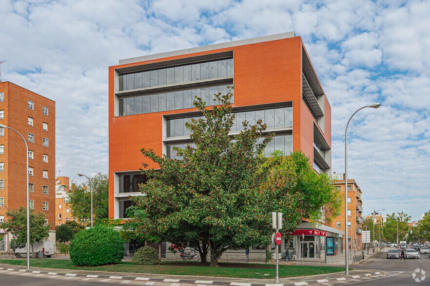 Avenida Águilas, 2B, Madrid, Madrid for lease - Building Photo - Image 2 of 4