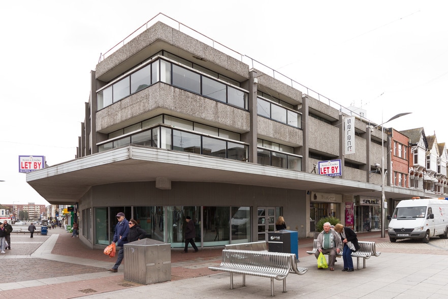 170-174 High St, Southend On Sea for sale - Building Photo - Image 3 of 17