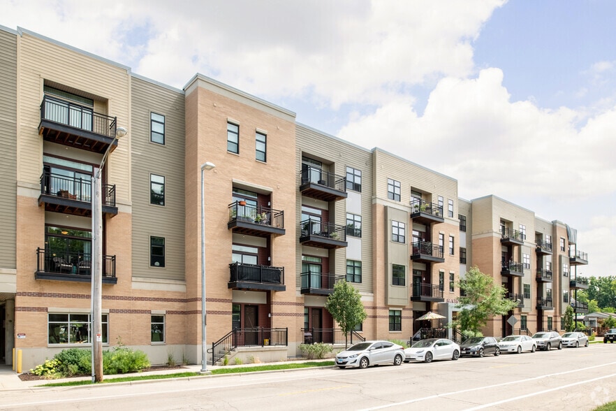 2221 Sherman Ave, Madison, WI 53704