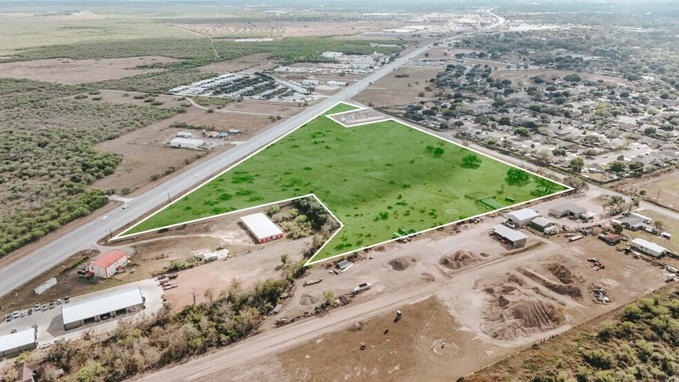 Navarro, Victoria, TX for sale - Building Photo - Image 3 of 10