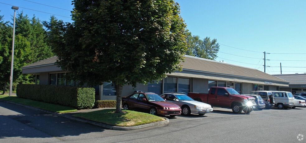 2102 N Pearl St, Tacoma, WA for lease - Building Photo - Image 2 of 6