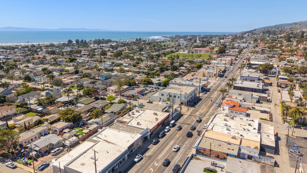 1954-1964 E Main St, Ventura, CA for sale - Building Photo - Image 2 of 6