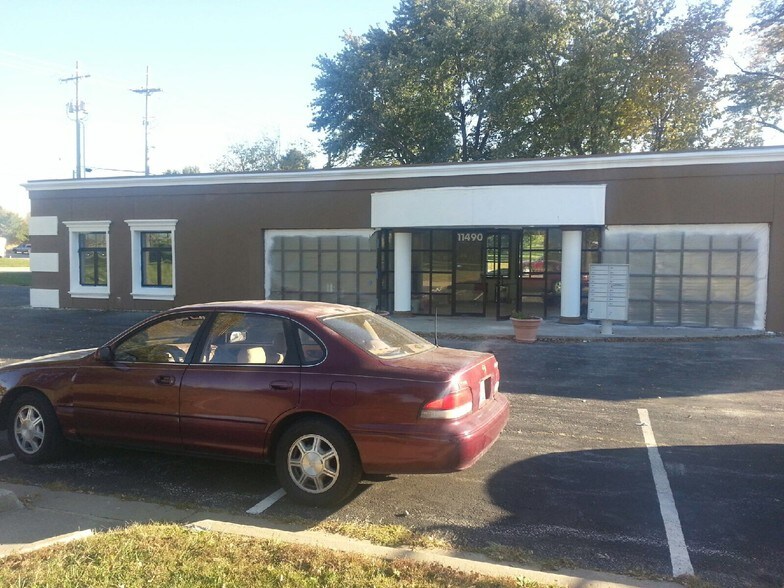 11490 Strang Line Rd, Lenexa, KS for sale - Primary Photo - Image 1 of 1
