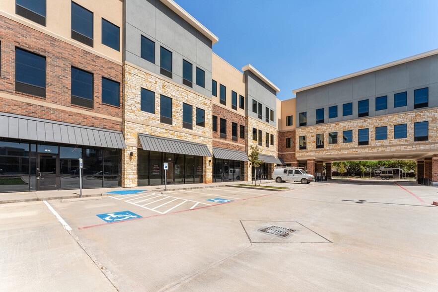 4899 Highway 6, Missouri City, TX for sale - Building Photo - Image 2 of 35