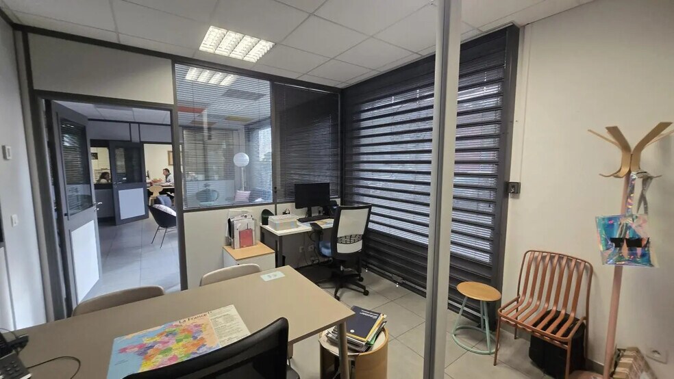 Office in La Seyne-sur-Mer for sale - Building Photo - Image 3 of 6