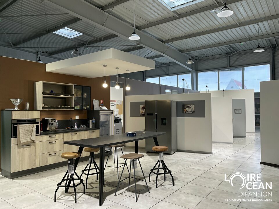 Retail in Châteaubriant for lease Interior Photo- Image 1 of 9