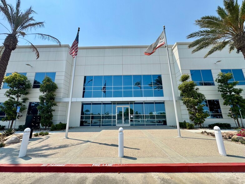 7498 Colchester Ct, San Diego, CA for lease - Building Photo - Image 2 of 17