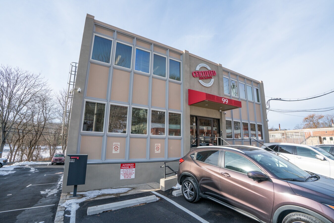 99 Lafayette Ave, White Plains, NY 10603