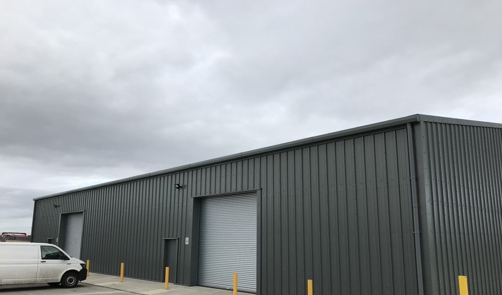 8 & 9 The Lane, Wantage for sale - Primary Photo - Image 1 of 1