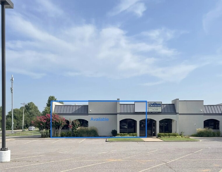 12516 N May Ave, Oklahoma City, OK for lease - Building Photo - Image 2 of 22