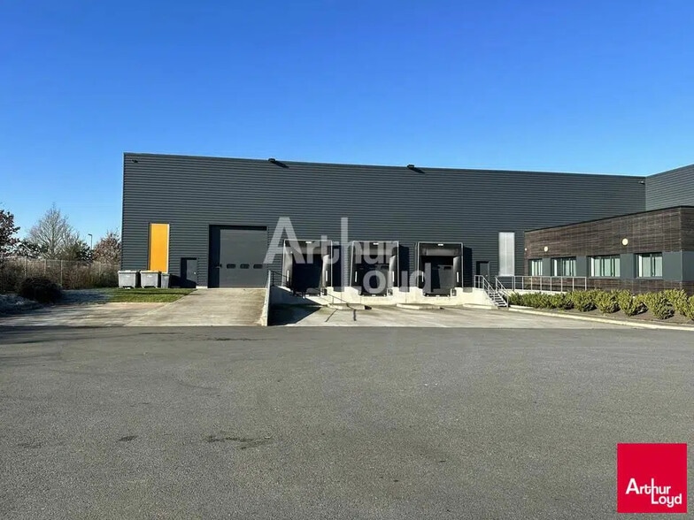 Flex in Saint-Jacques-de-la-Lande for lease - Building Photo - Image 1 of 5