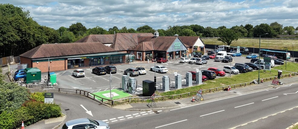 Welshpool Rd, Shrewsbury for sale - Building Photo - Image 1 of 7