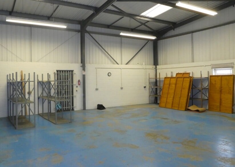 Unit 5, Clover Park, Hinckley for lease - Interior Photo - Image 3 of 3