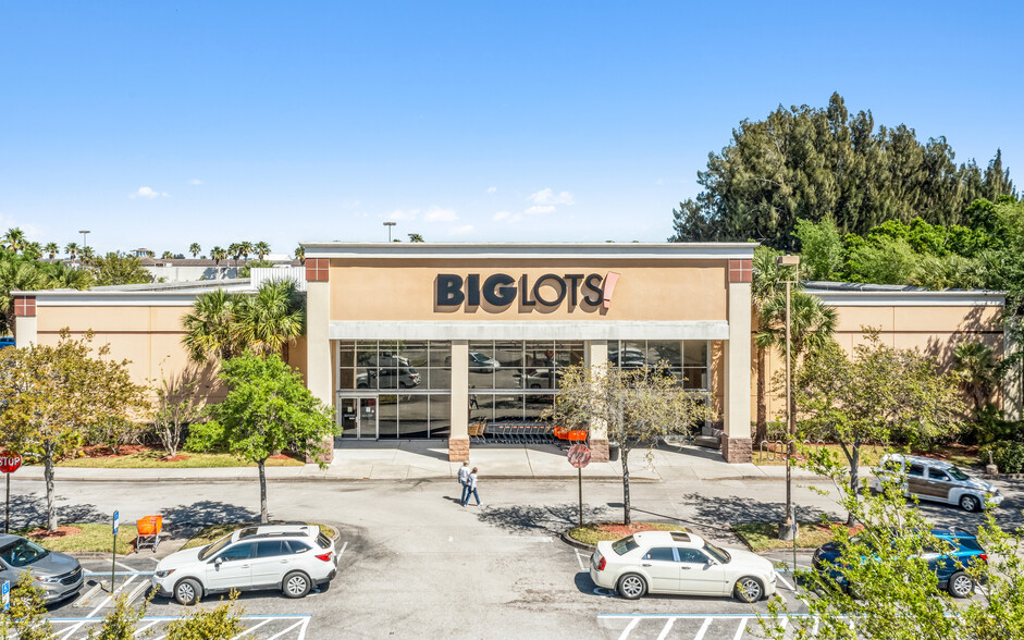 6420 20th St, Vero Beach, FL for lease - Primary Photo - Image 1 of 3