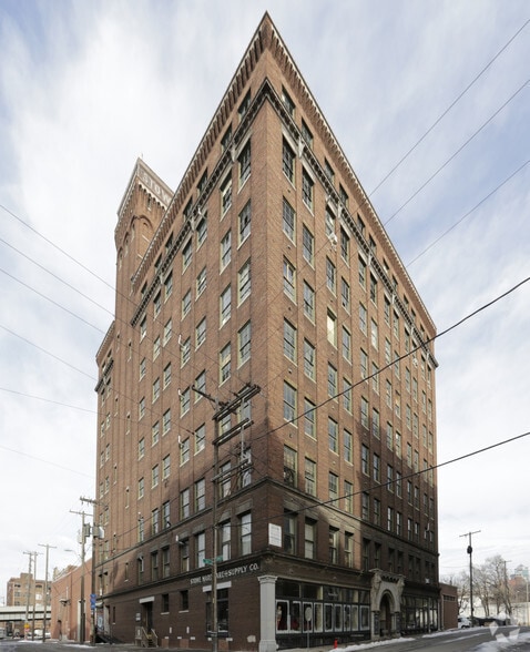 1300 W 13th St, Kansas City, MO for sale - Primary Photo - Image 1 of 25