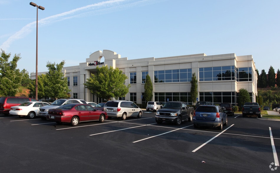 350 Country Club Dr, Stockbridge, GA for sale - Primary Photo - Image 1 of 1