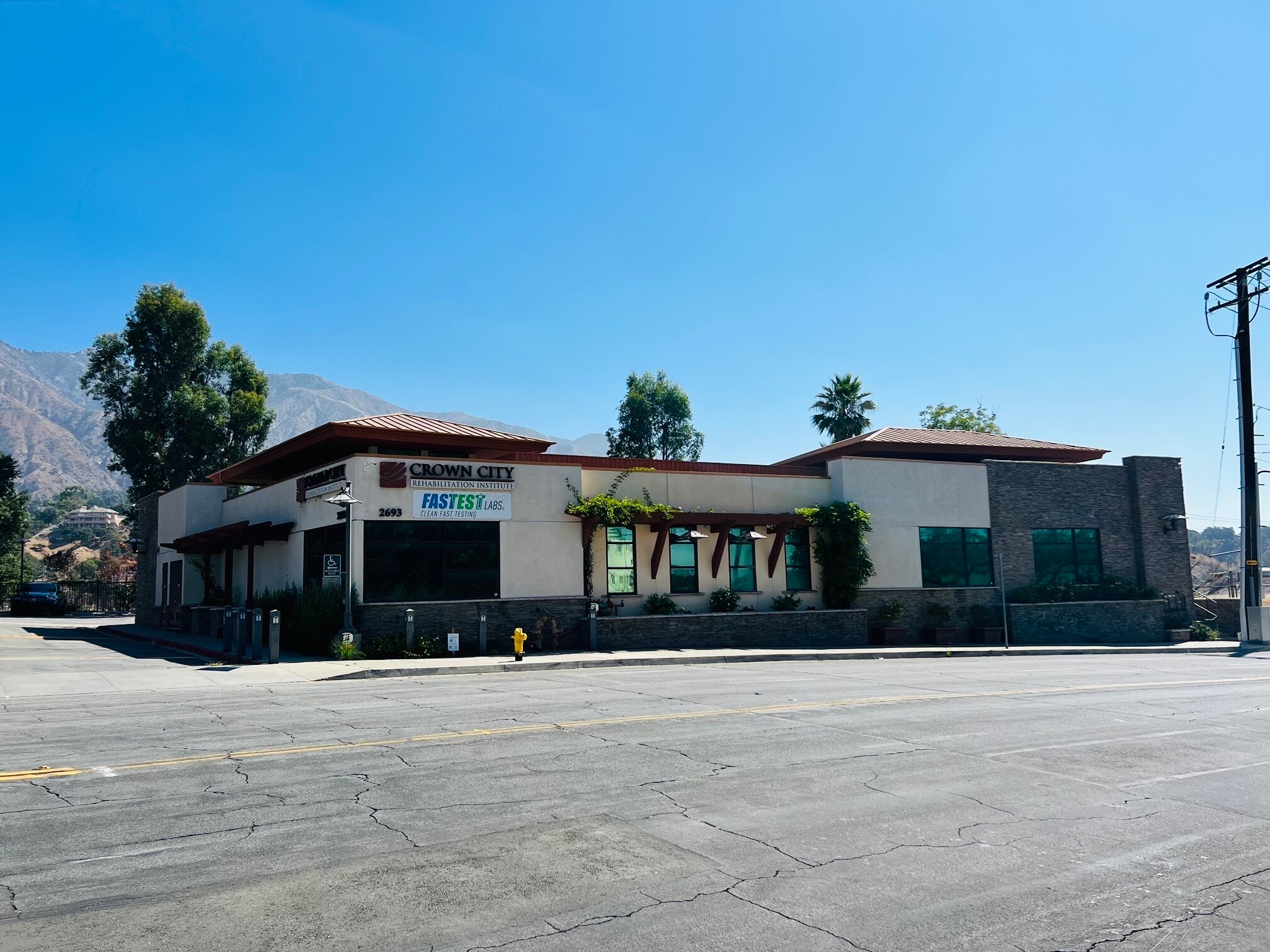 2693 E Washington Blvd, Pasadena, CA for lease Primary Photo- Image 1 of 47