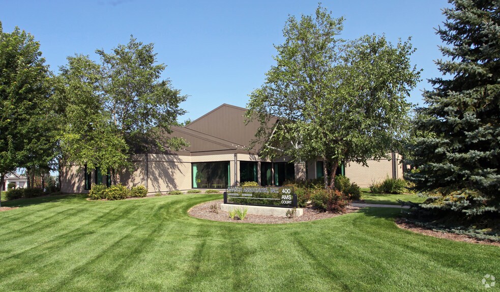 400 Ams Ct, Howard, WI for sale - Building Photo - Image 1 of 1