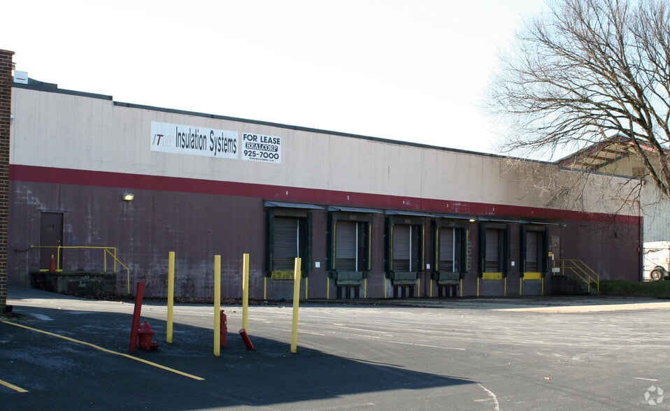 6 McJunkin Rd, Nitro, WV for lease - Building Photo - Image 2 of 4