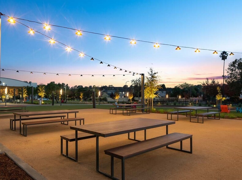 3 Hamilton Lndg, Novato, CA for lease - Other - Image 1 of 4