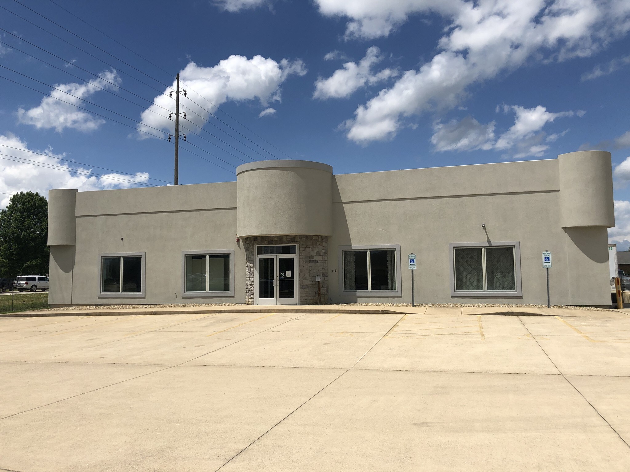 949 Clock Tower Dr, Springfield, IL for sale Building Photo- Image 1 of 1