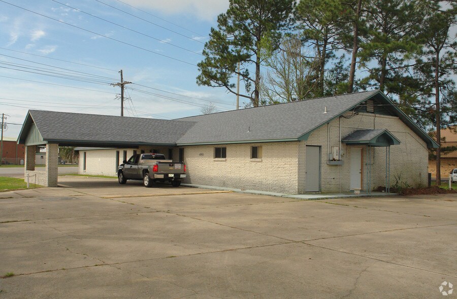 4903 Machphelah Rd, Pascagoula, MS 39567