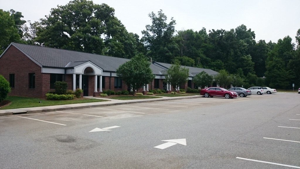 2310 N Centennial St, High Point, NC for sale Building Photo- Image 1 of 1