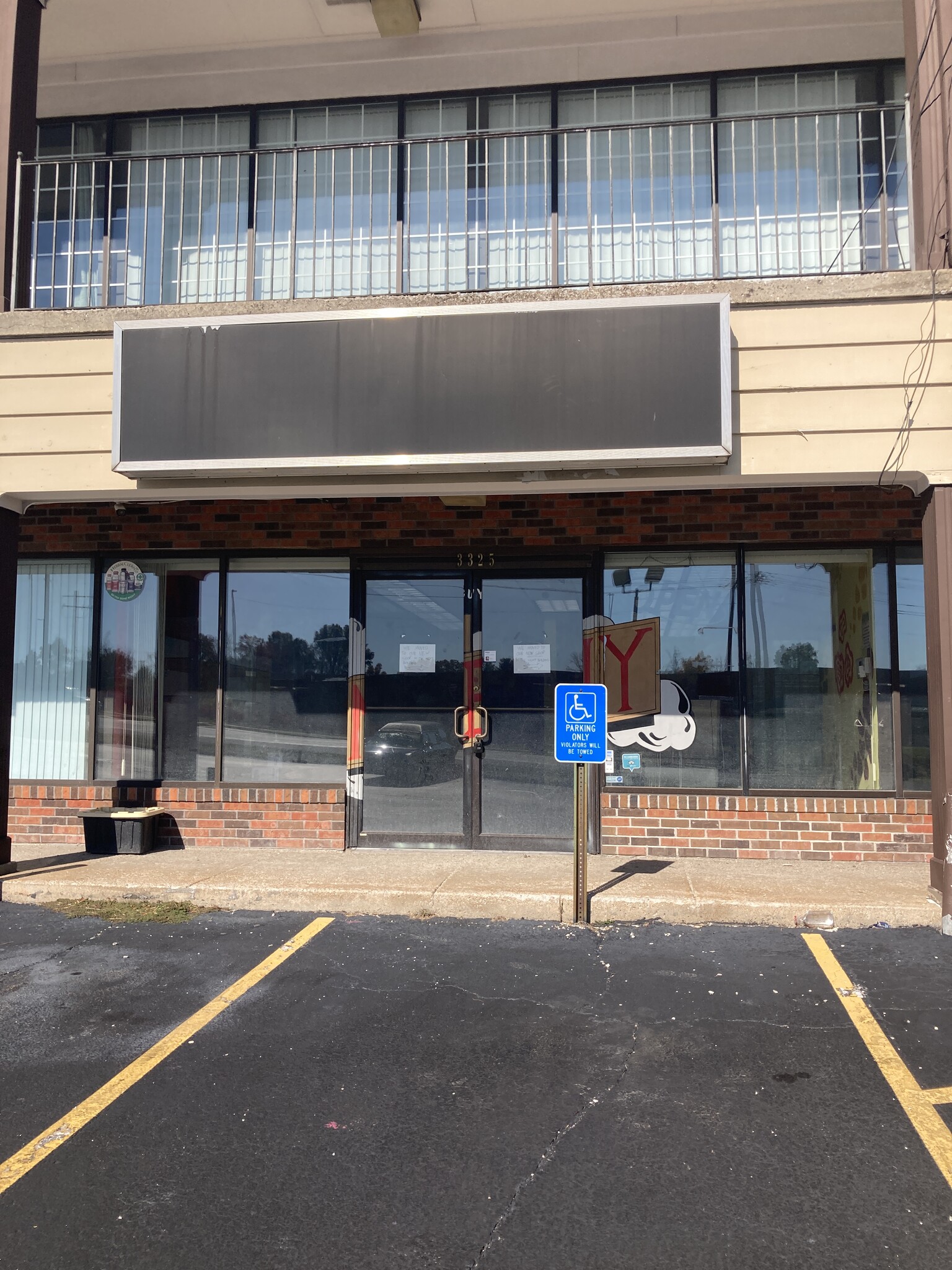 3323-3391 N Hwy 67, Florissant, MO for lease Building Photo- Image 1 of 8