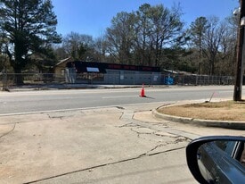 2520 Donald Lee Hollowell Pkwy NW, Atlanta GA - Automotive Property