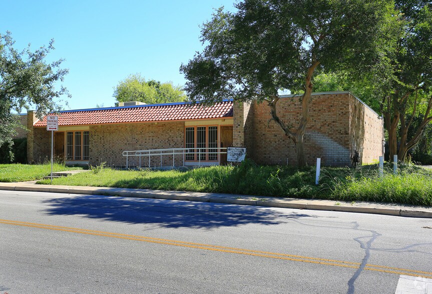 400 Baltimore Ave, San Antonio, TX for sale - Building Photo - Image 1 of 3