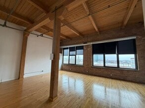 1901 N Clybourn Ave, Chicago, IL for lease Interior Photo- Image 2 of 4