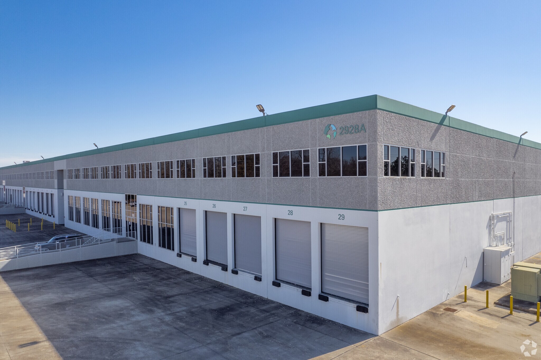 2928 Greens Rd, Houston, TX for lease Primary Photo- Image 1 of 6