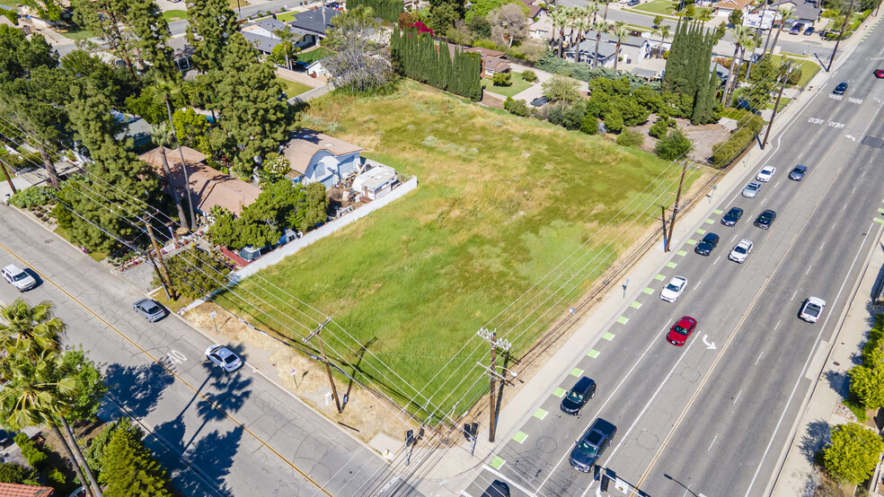 9118 Baseline Rd, Rancho Cucamonga, CA for sale - Aerial - Image 1 of 4